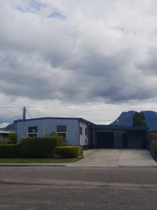 Villa Holiday House On Sale Tullah Exterior foto